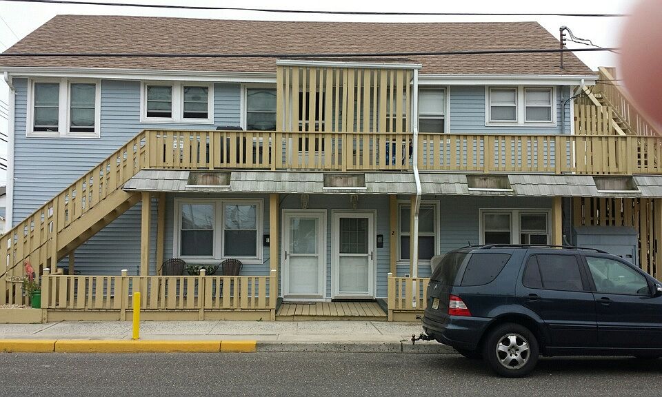 2nd image of 1819 Boulevard APT 1