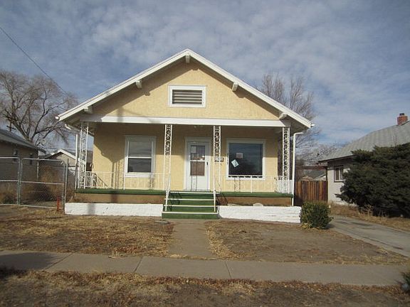 2nd image of 1517 E 3rd St