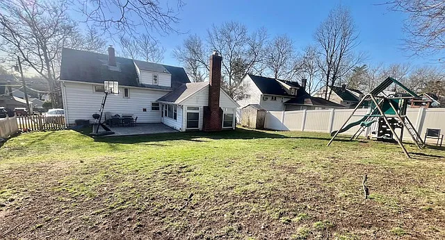 920 Eastlawn Dr — Photo 17