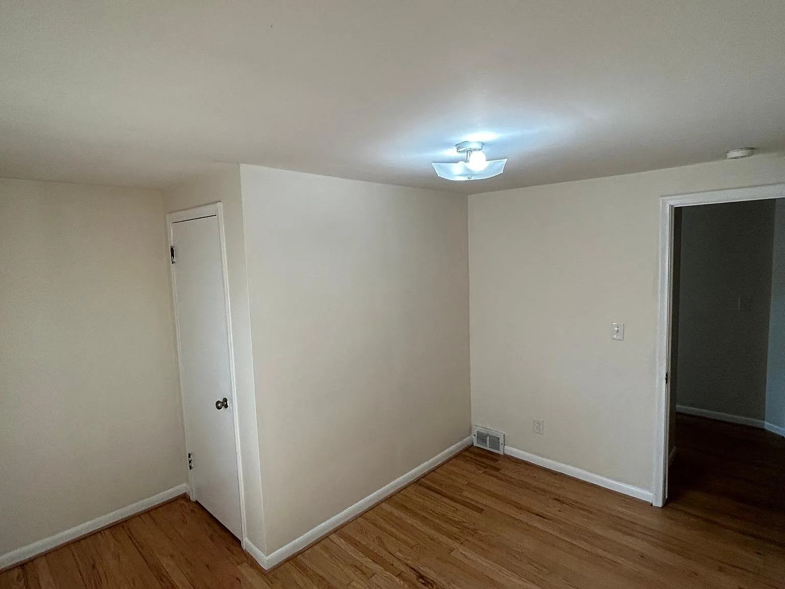 3 bed, 1206 sqft, $2,600 — Photo 4