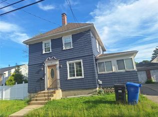 242 Northup St, Cranston, RI 02905