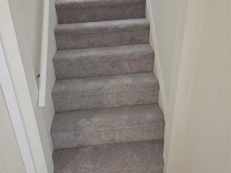 119 W Railroad Ave — Photo 5