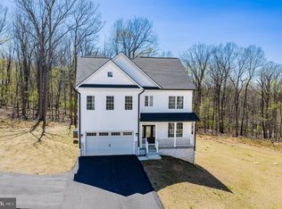 831 Deer Ridge Dr, Westminster, MD 21158