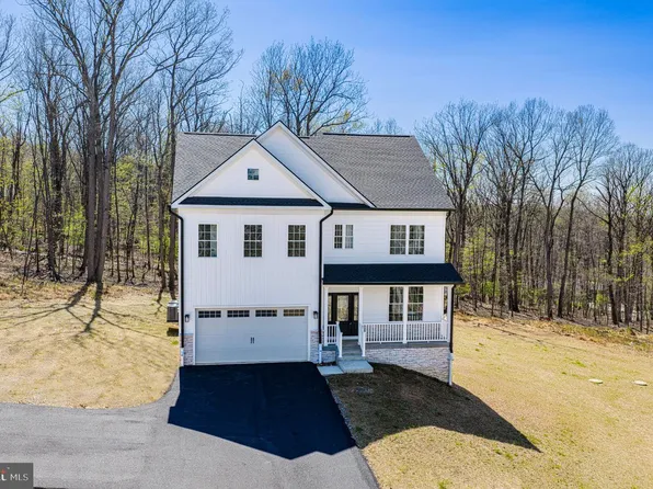 831 Deer Ridge Dr, Westminster, MD 21158