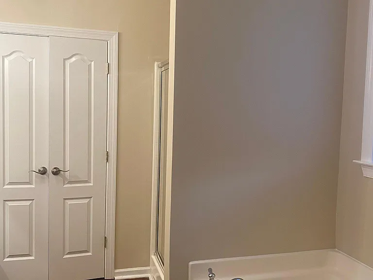 345 Southgate Dr — Photo 20