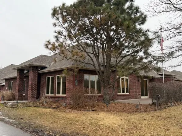 85 Deerwood Ct, Hudson, WI 54016