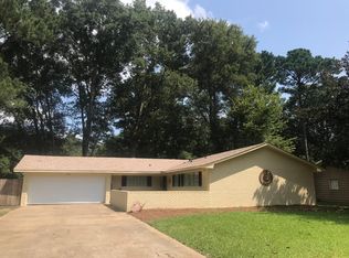 1616 Westbrook Rd, Jackson, MS 39211