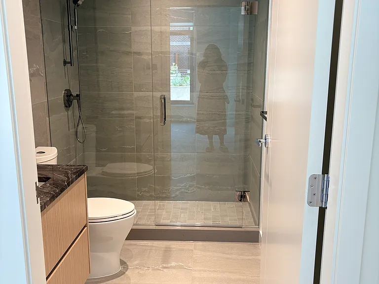 777 Harbourside Dr — Photo 10