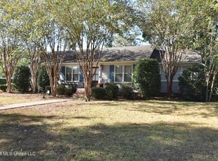 501 E Adams Ave, Greenwood, MS 38930