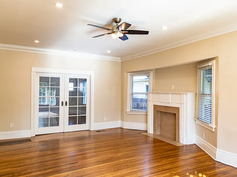 4210 Halldale Ave — Photo 9