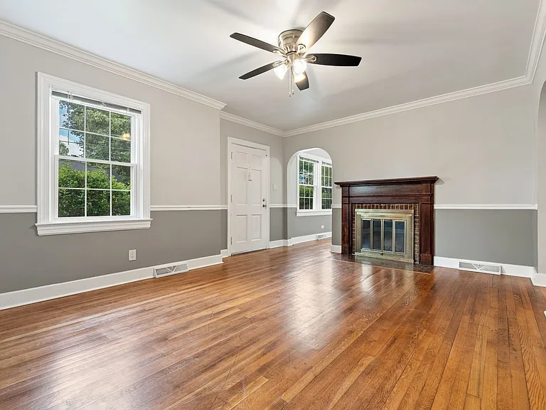 2408 Cascadilla St — Photo 3