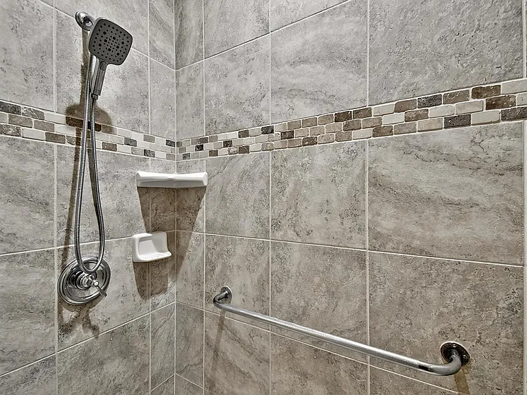 75 Riverview Bnd S #1614 — Photo 21