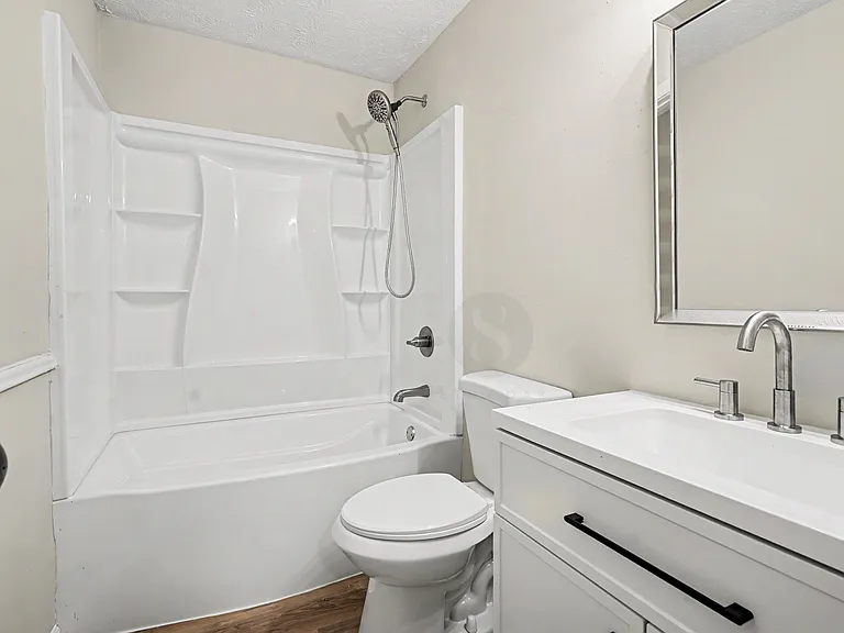 886 Martin Heights Dr #B — Photo 15