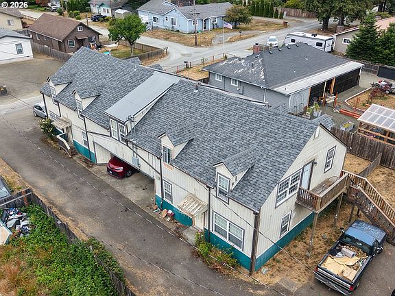 3rd image of 1740 Spruce St