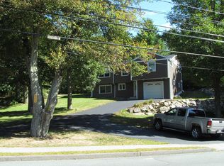 944 Summer St, Lynnfield, MA 01940