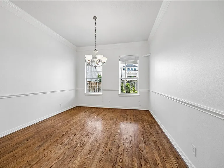7608 Janak Dr — Photo 5