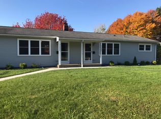 31982 Bainbridge Rd, Solon, OH 44139