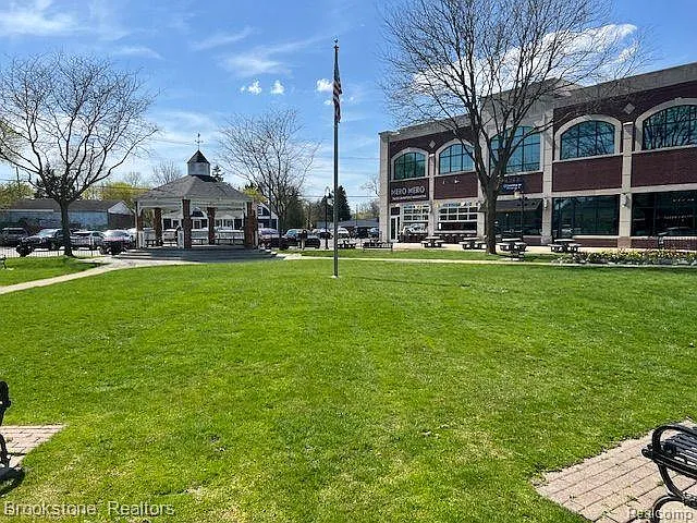 14 W Burdick St — Photo 22