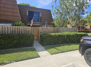 190 Charter Way, West Palm Beach, FL 33407