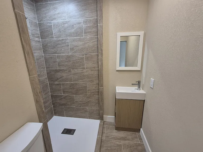 4018 Sunrise Cove Dr — Photo 59