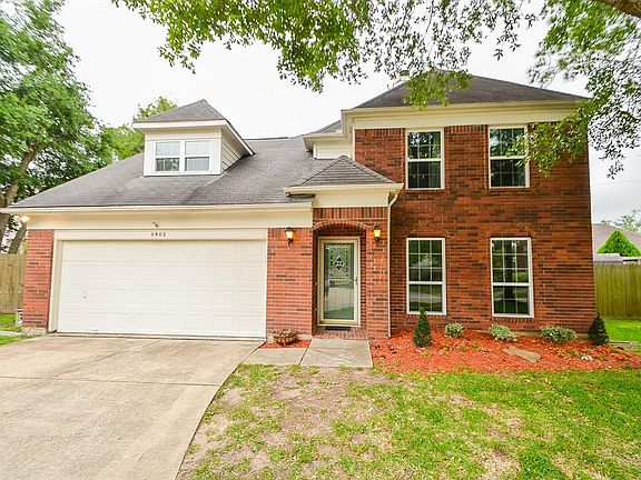 2nd image of 3902 Greenwood Dr