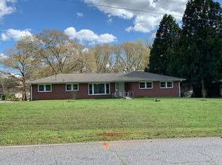 912 Fairfield Dr, Anderson, SC 29621