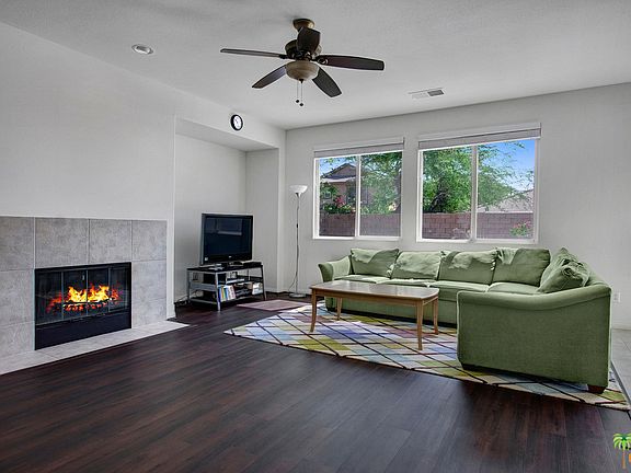 3rd image of 40352 Catania Ct