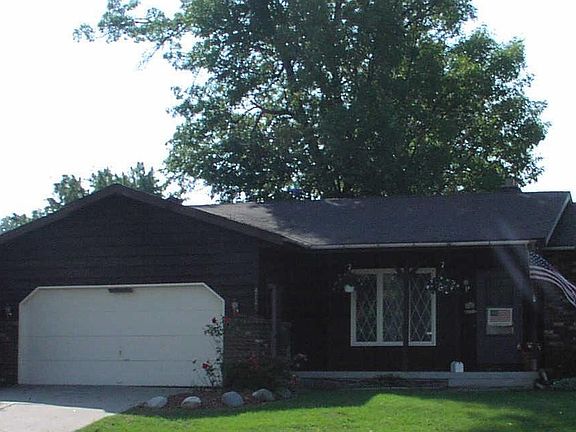 2nd image of 4520 Blackfoot Dr SW
