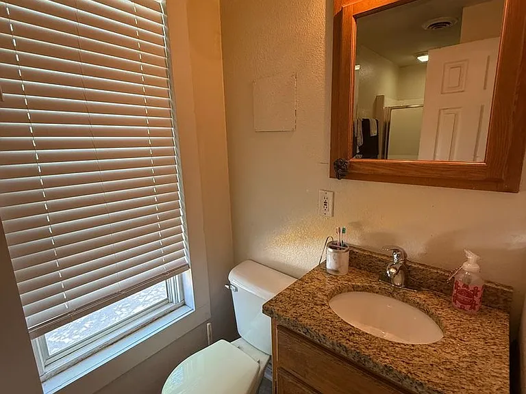 1000 E. Locust St. / 2906 N. Weil St. — Photo 12
