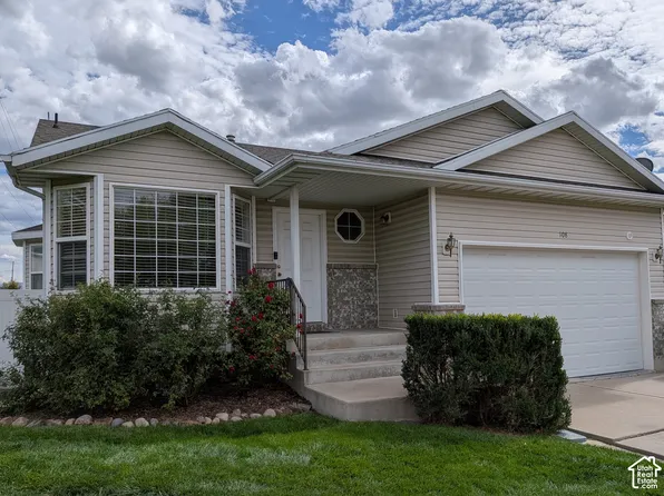 108 E 2550th St S, Clearfield, UT 84015