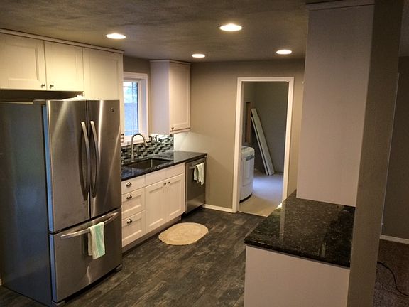 2nd image of 2133 Crestview Ave