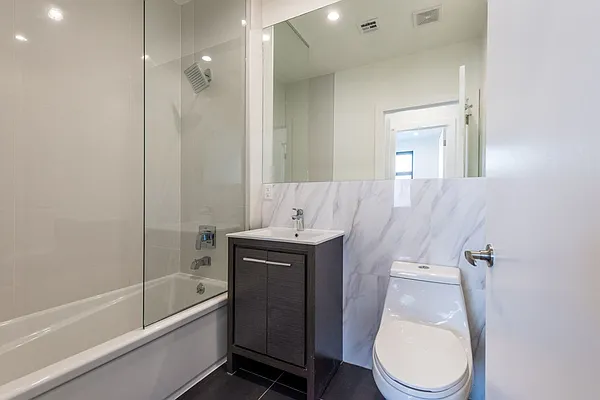 Rented by Nooklyn NYC LLC | media 54