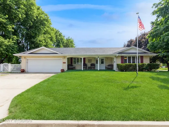700 Main St, Mazon, IL 60444