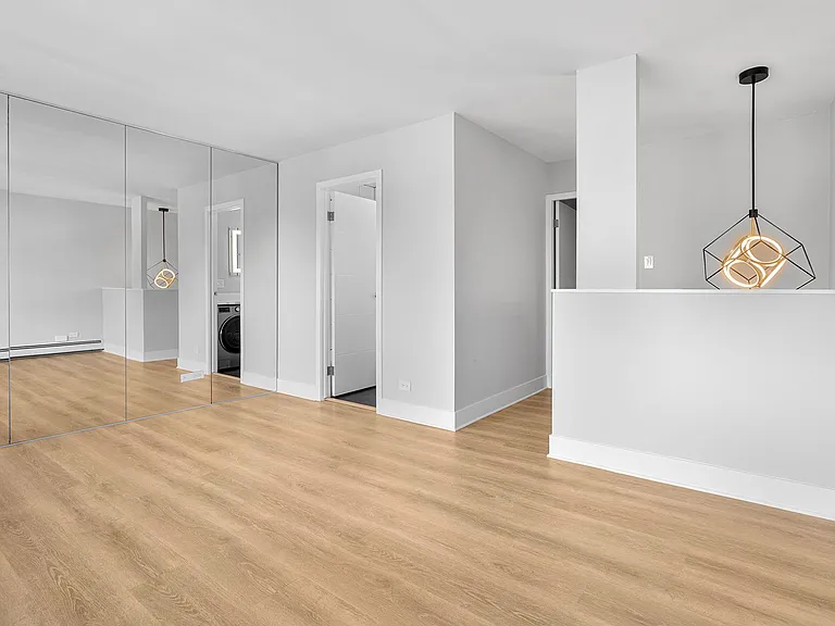 The Duplex Tower — Photo 15