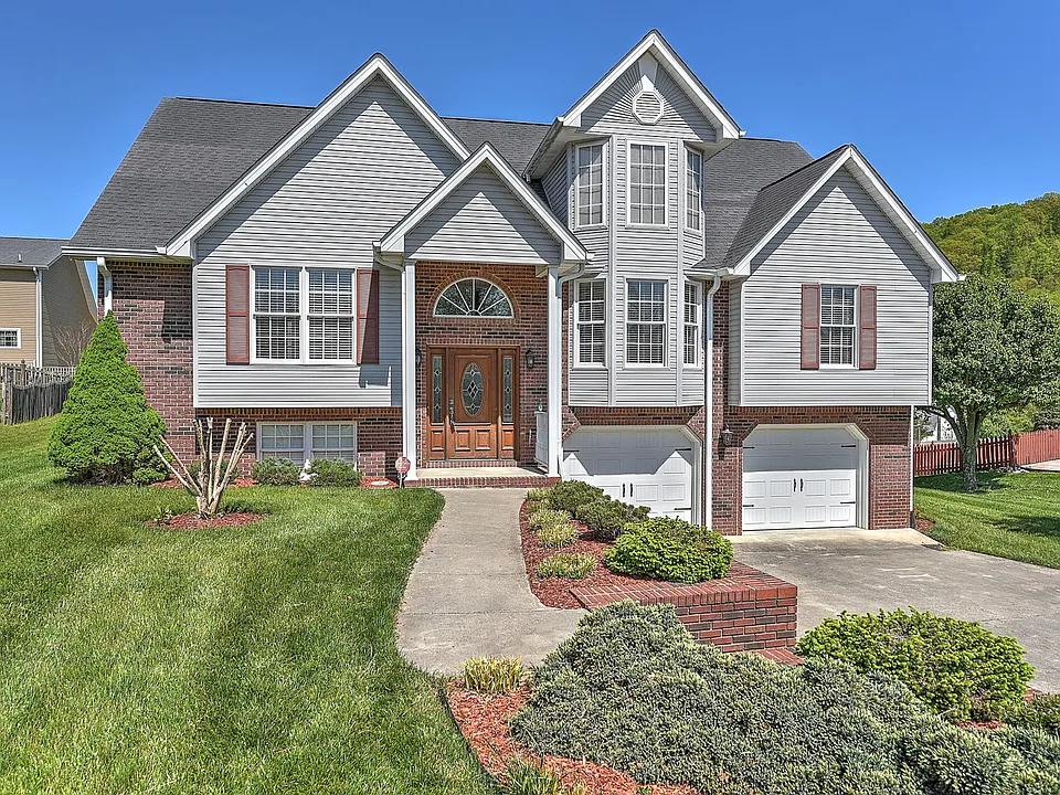 4532 Palomino Dr