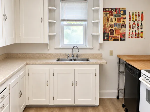 227 Main St - Orono