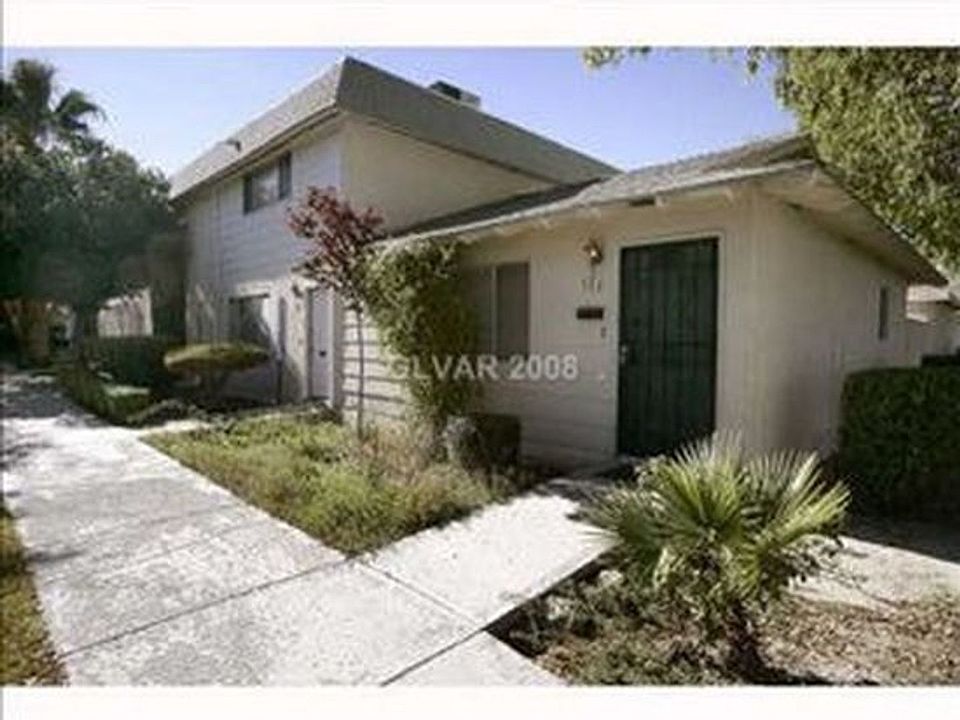1st image of 111 Greenbriar Townhouse Way