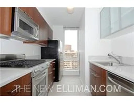 Sold by Douglas Elliman | media 39