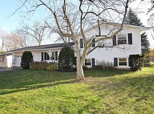 46 Evergreen Dr, Rochester, NY 14624