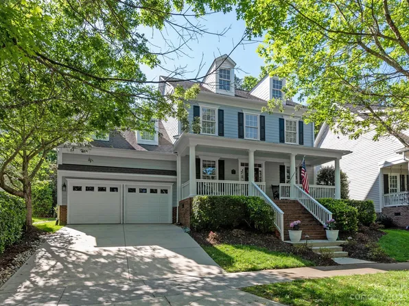 911 Stratford Run Dr, Fort Mill, SC 29708