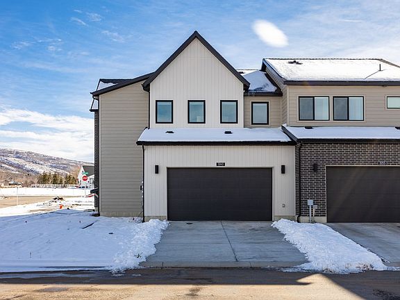 2nd image of 3068 Clover Ct #310