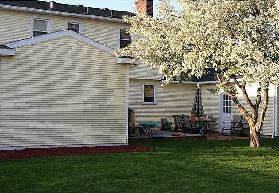 5th image of 3376 Yellowstone Dr SW
