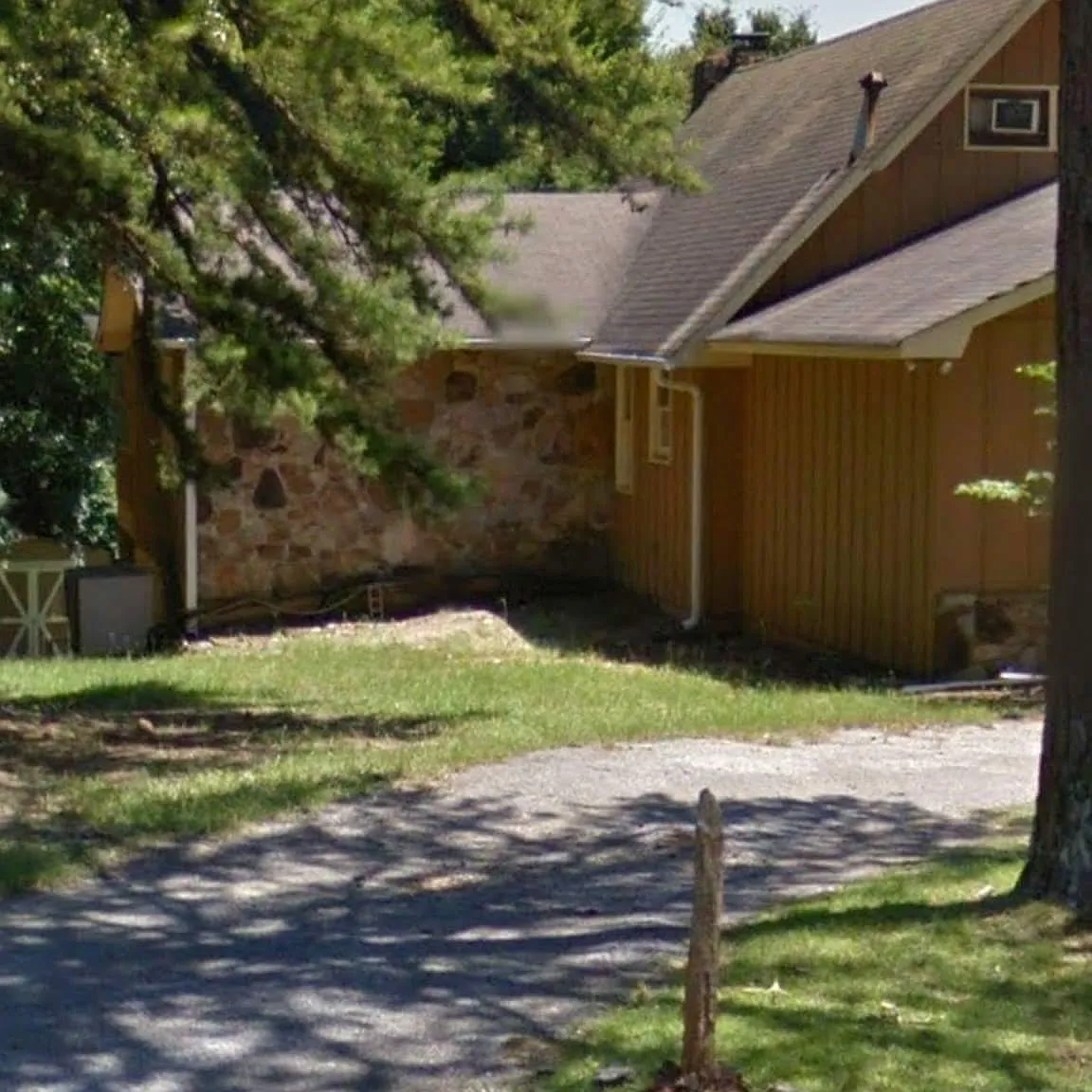 4 bed, 3600 sqft, $2,195 — Photo 1