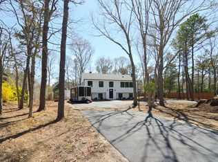 50 Rainbow Ln, Mashpee, MA 02649