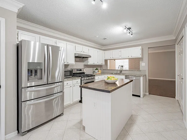 23 E Stony Bridge Cir — Photo 14