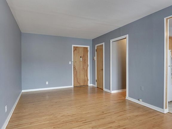 4th image of 625 Cleveland Ave S APT 201
