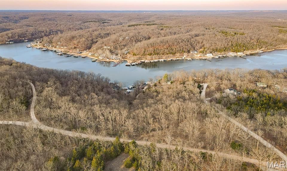 1st image of Indian Creek Dr