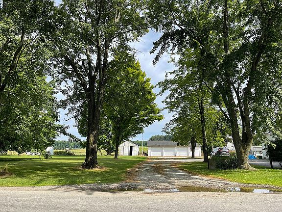 5th image of 1710 County Road 1095