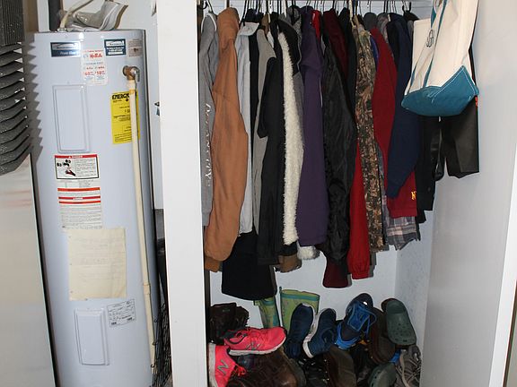 Entryway Closet & Hot Water 