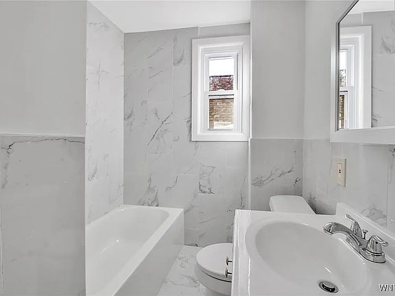 2nd flr bathroom